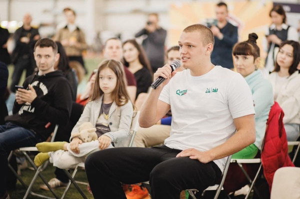 Егор Васильев принял участие в паблик-токе об экологичном спорте